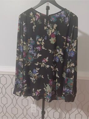 Loft Womans XL Tunic Long Sleeve Lightweight Pullon Blouse Top Floral Semi-Sheer